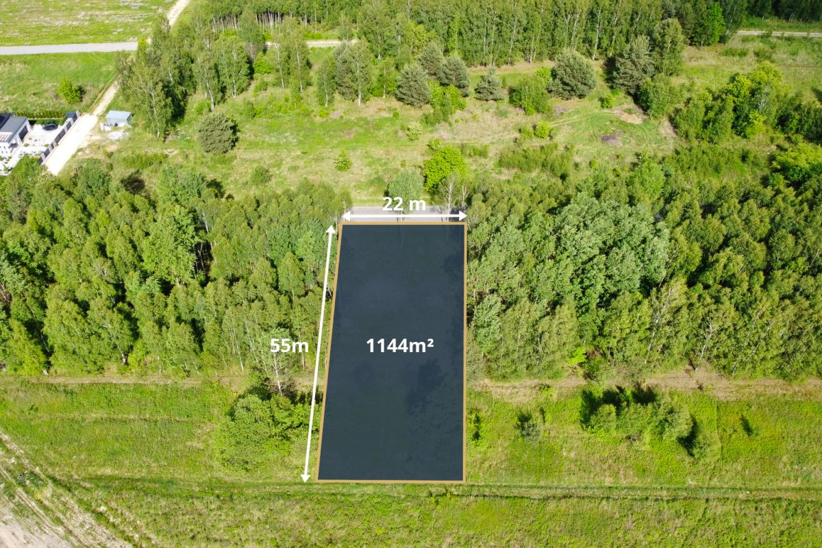 Aerial view of a rectangular land parcel outlined in orange among trees; dimensions 22 m by 55 m, area 1,144 m².
