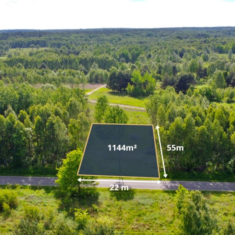 Aerial view of a 1,144 m² vacant plot outlined in yellow, measuring 22 m by 55 m along a road with surrounding trees.