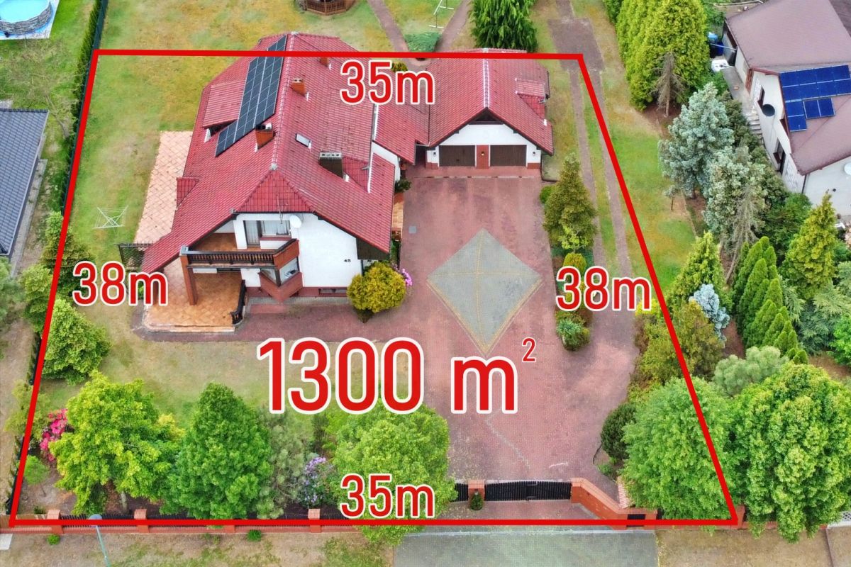 Aerial view of a residential plot outlined in red, 1300 m², with boundary lengths of 35 m and 38 m on each side.